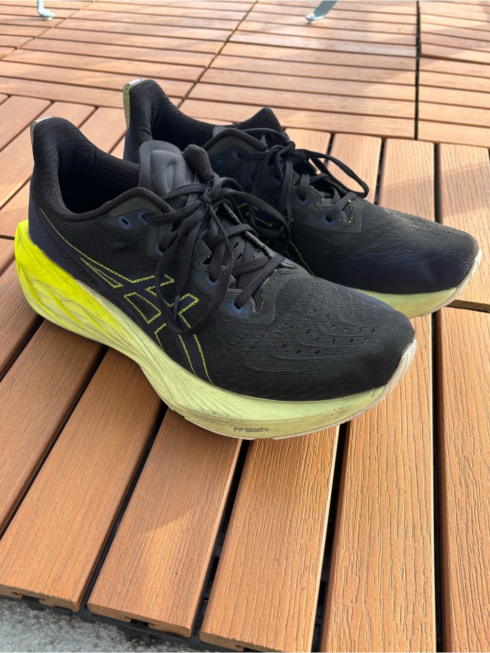 Aasics Novablast 4 Men’s Running Training Shoes